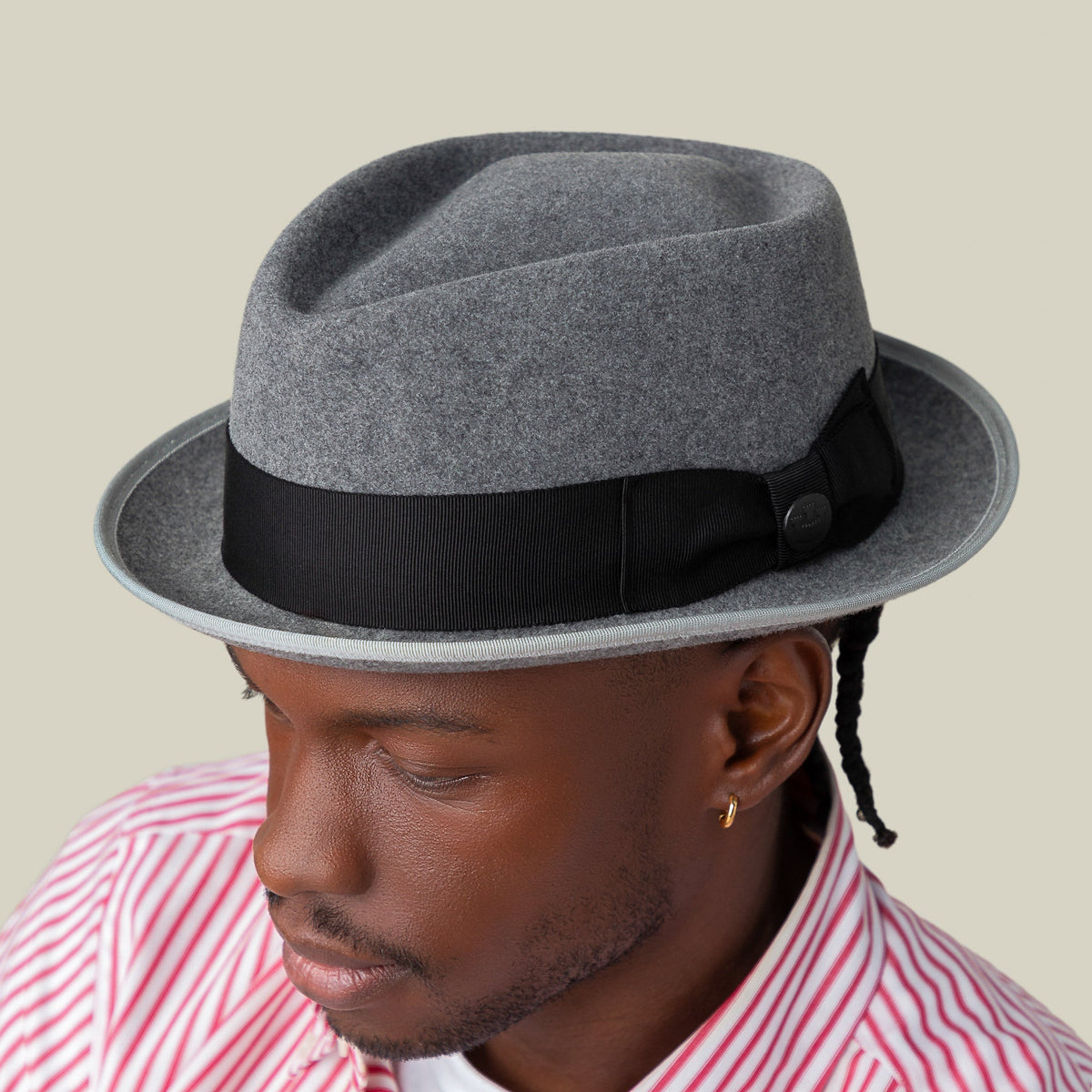 Slick Carter Grey