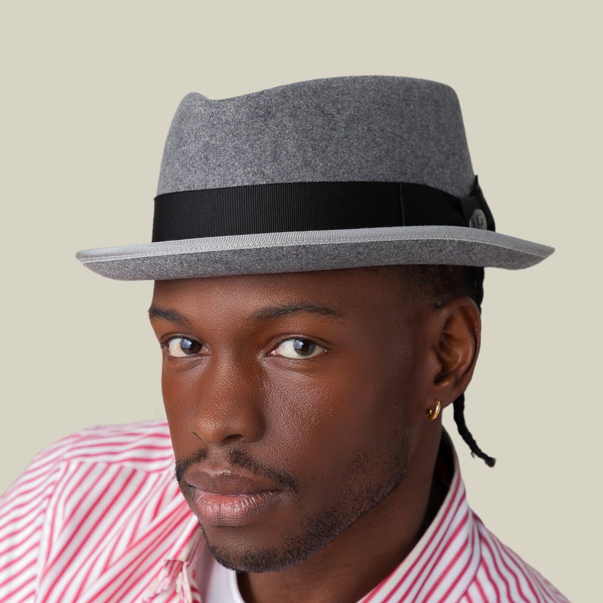 Slick Carter Grey