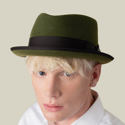 Slick Carter Olive