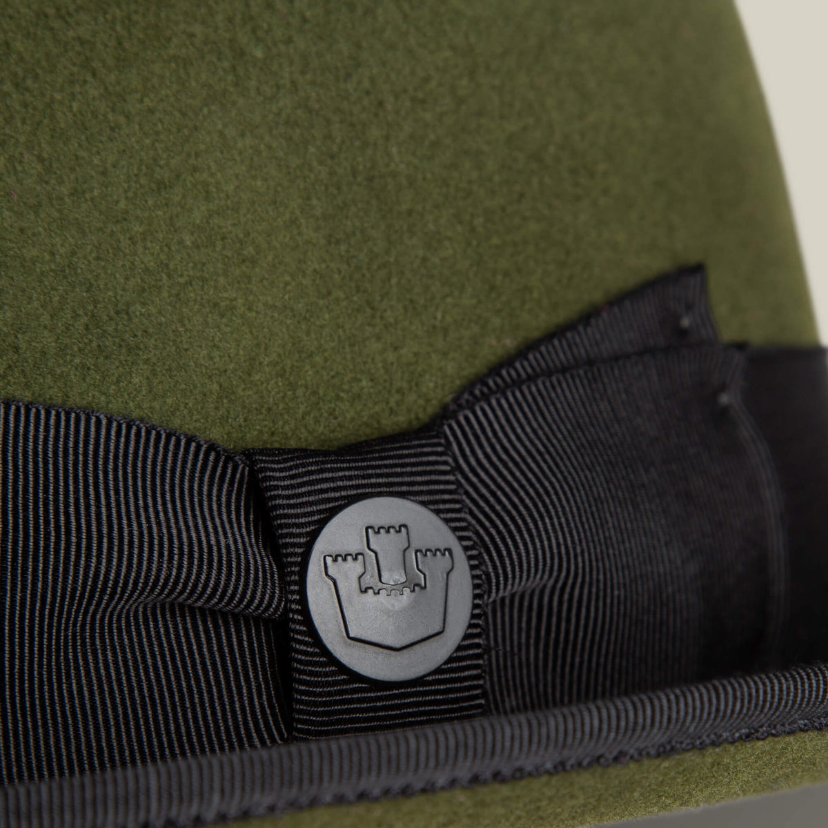 Slick Carter Olive